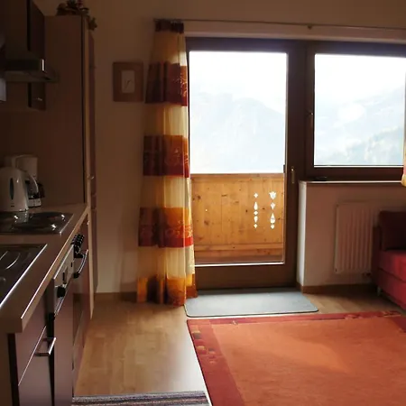 Stoeckl Apartment
